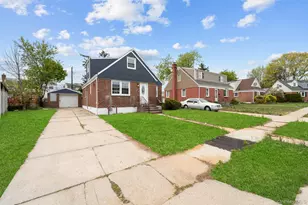 1977 Jackson Ave, Elmont, NY 11003 - Photo 13