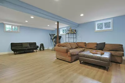 6 Mendolia Court, Pearl River, NY 10965 - Photo 31