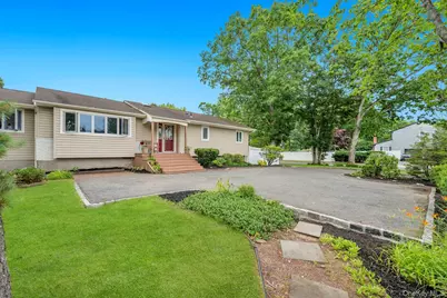 93 Midwood Avenue, Nesconset, NY 11767 - Photo 5