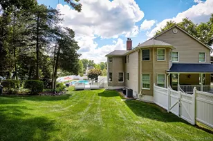 90 Woodcrest Dr, Hopewell Junction, NY 12533 - Photo 31