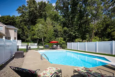 90 Woodcrest Drive, Hopewell Junction, NY 12533 - Photo 27