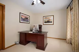 90 Woodcrest Dr, Hopewell Junction, NY 12533 - Photo 15