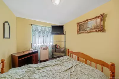 1169 Little East Neck Road, West Babylon, NY 11704 - Photo 15