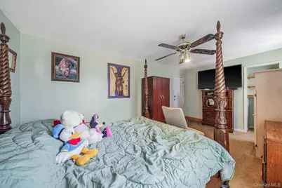 1169 Little East Neck Road, West Babylon, NY 11704 - Photo 17