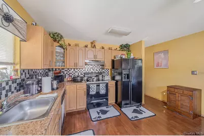 1169 Little East Neck Road, West Babylon, NY 11704 - Photo 11