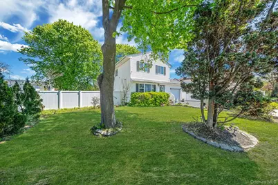 1169 Little East Neck Road, West Babylon, NY 11704 - Photo 3