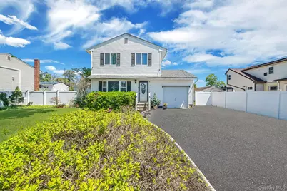 1169 Little East Neck Road, West Babylon, NY 11704 - Photo 1