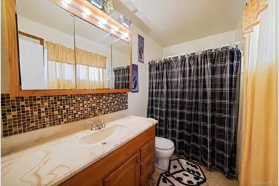 1169 Little East Neck Road, West Babylon, NY 11704 - Photo 19