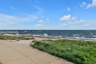 220 Foster Ave, Sayville, NY 11782 - Photo 23