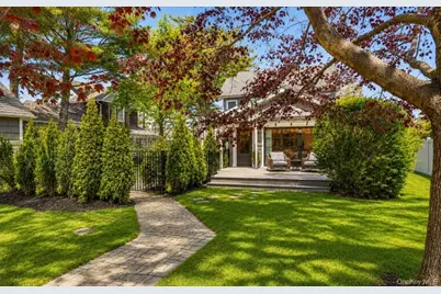 220 Foster Avenue, Sayville, NY 11782 - Photo 19