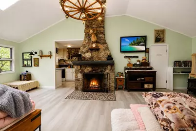 1 Warwick Place, Florida, NY 10921 - Photo 13