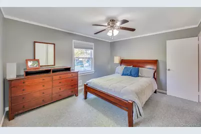 729 Ent Avenue, Westhampton, NY 11978 - Photo 29