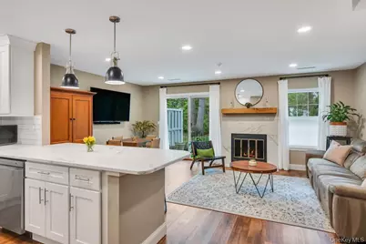 207 Sara Circle, Port Jefferson Station, NY 11776 - Photo 5