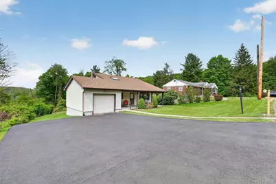 8 Meadow Court, Carmel, NY 10512 - Photo 3