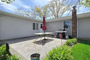 32 Plaza Ln, Selden, NY 11784 - Photo 21