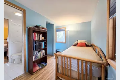 32 Plaza Lane, Selden, NY 11784 - Photo 15