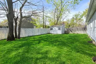 32 Plaza Ln, Selden, NY 11784 - Photo 23