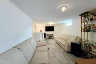 32 Plaza Ln, Selden, NY 11784 - Photo 17