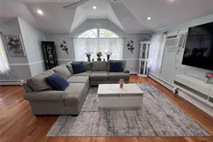 110-26 175th St, Jamaica, NY 11433 - Photo 13