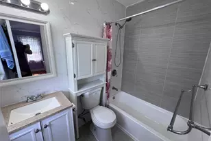 110-26 175th St, Jamaica, NY 11433 - Photo 19
