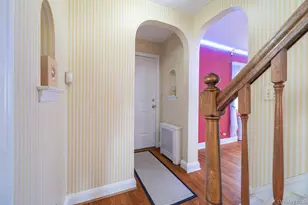91 Lutz Dr, Valley Stream, NY 11580 - Photo 3