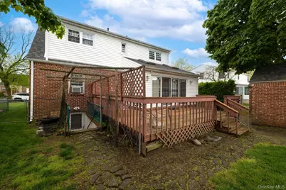 91 Lutz Drive, Valley Stream, NY 11580 - Photo 27