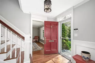 71 Heatherbloom Road, White Plains, NY 10605 - Photo 7