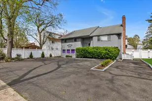 2461 Merrick Ave, Merrick, NY 11566 - Photo 29