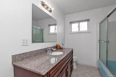 2461 Merrick Avenue, Merrick, NY 11566 - Photo 15