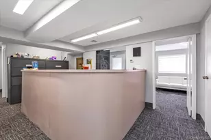 2461 Merrick Ave, Merrick, NY 11566 - Photo 19