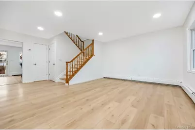 54 5th Street, Ronkonkoma, NY 11779 - Photo 7