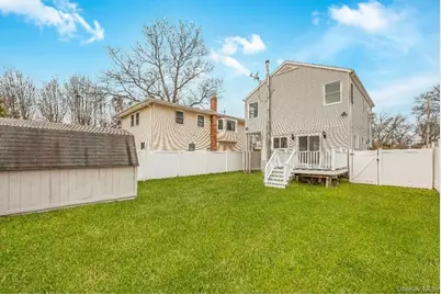 54 5th Street, Ronkonkoma, NY 11779 - Photo 3