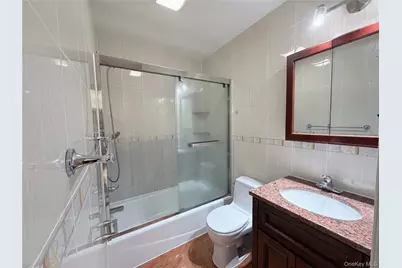 152-12 Peck Avenue, Flushing, NY 11355 - Photo 7