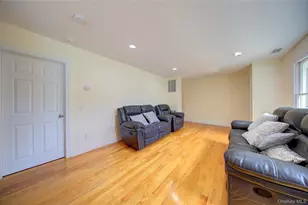 97 Chestnut St, Mount Sinai, NY 11766 - Photo 23