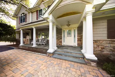 97 Chestnut Street, Mount Sinai, NY 11766 - Photo 5