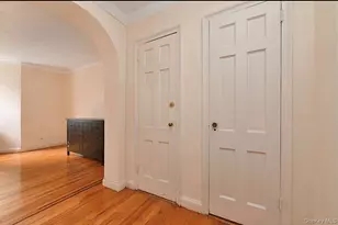 69-09 108th St, Forest Hills, NY 11375 - Photo 3