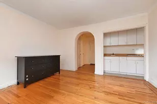 69-09 108th St, Forest Hills, NY 11375 - Photo 5