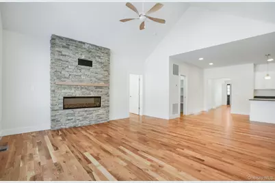 16 Bear Hollow Lane, Hyde Park, NY 12538 - Photo 7