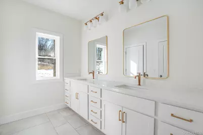 16 Bear Hollow Lane, Hyde Park, NY 12538 - Photo 13