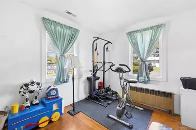 140 Poplar Street, Central Islip, NY 11722 - Photo 15