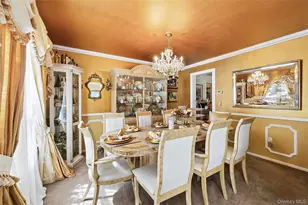 16 Winterberry Dr, Middle Island, NY 11953 - Photo 11