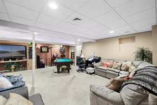 16 Winterberry Dr, Middle Island, NY 11953 - Photo 19