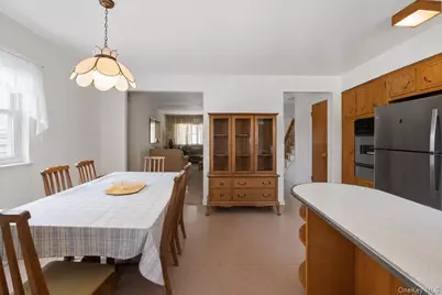 1056 Swinton Avenue, Bronx, NY 10465 - Photo 7