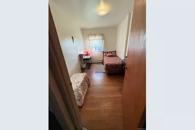 1056 Swinton Avenue, Bronx, NY 10465 - Photo 19