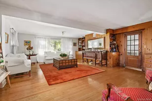 61 Drexel Ave, Westbury, NY 11590 - Photo 11