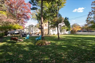 61 Drexel Ave, Westbury, NY 11590 - Photo 27