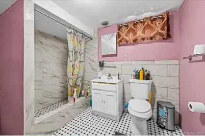 1033 N Fletcher Avenue, Valley Stream, NY 11580 - Photo 23