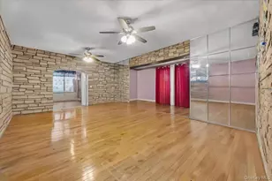 1033 N Fletcher Ave, Valley Stream, NY 11580 - Photo 11