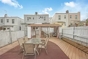 59-18 60th St, Maspeth, NY 11378 - Photo 29