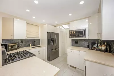 5918 60th Street, Maspeth, NY 11378 - Photo 19